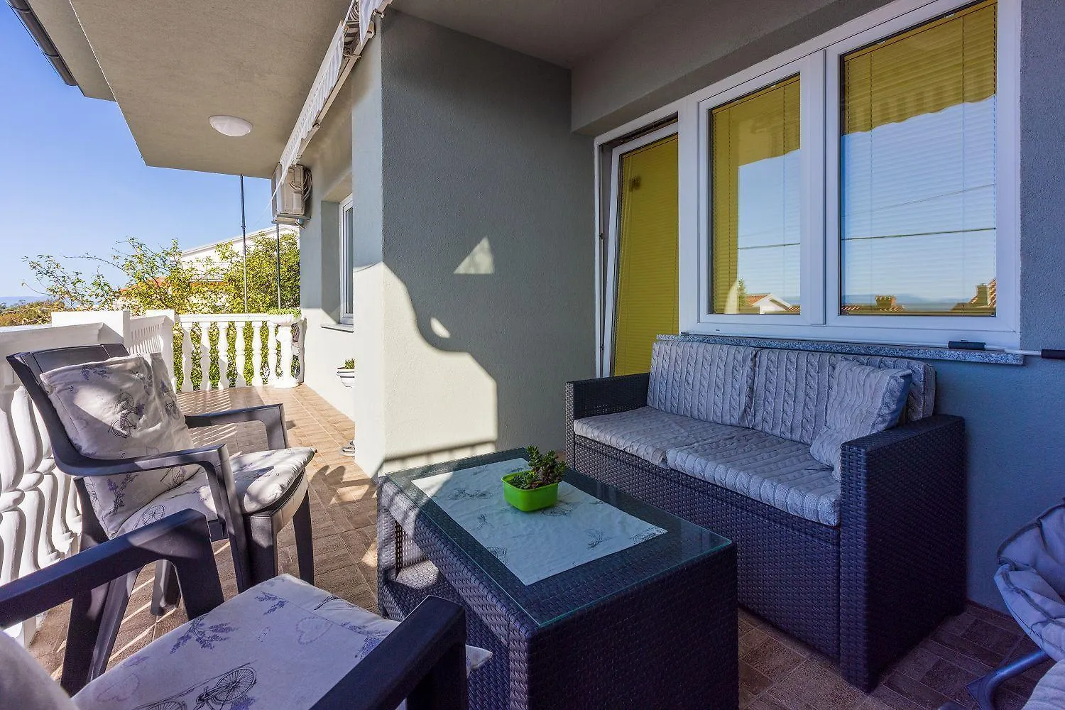 Helles Apartment Mit Meerblick, Espressomaschine, Grillbereich, Waschmaschine Crikvenica