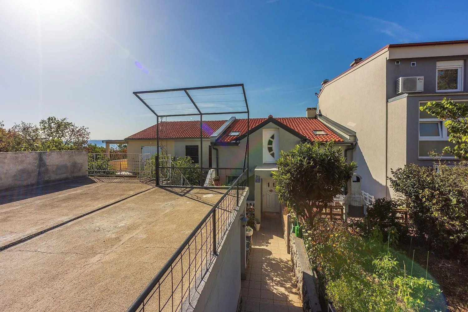 Helles Apartment Mit Meerblick, Espressomaschine, Grillbereich, Waschmaschine Crikvenica