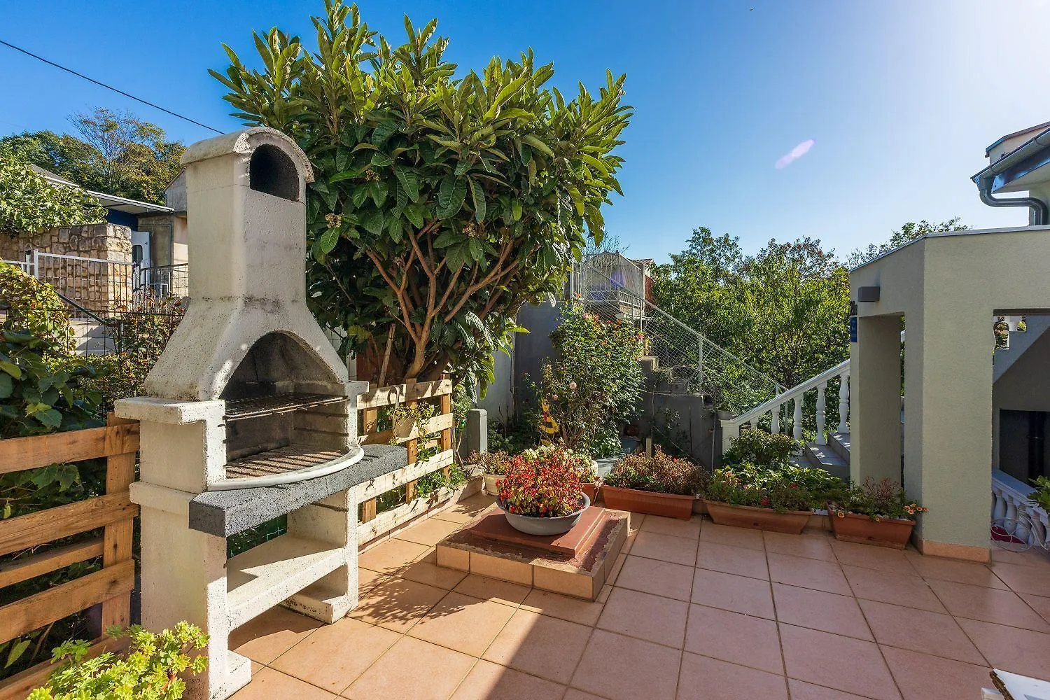 Helles Apartment Mit Meerblick, Espressomaschine, Grillbereich, Waschmaschine Crikvenica